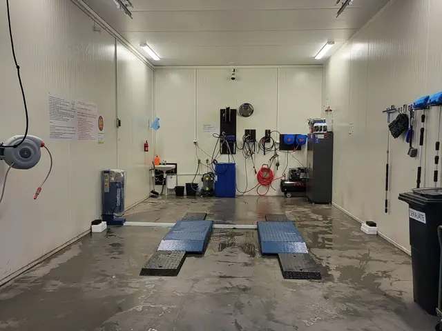Tee Se Itse -halli Jyväskylä, Sysmäläntie 2, halli B 15