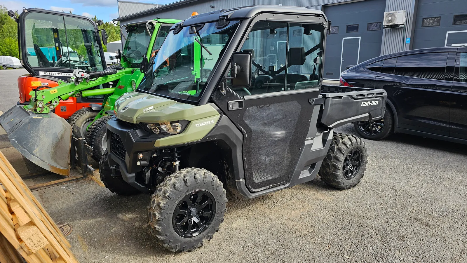 Can-Am Traxter – traktorimönkijä 60 kmh kuva 1